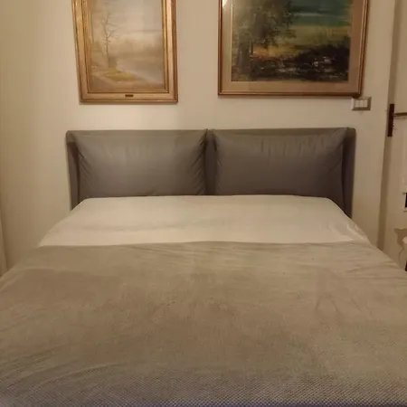 Casa - House Xavier Una Casa Famigliare , Dame Entra Solo Chi A Un Bel Cuore , Non'e Il L'intero Alloggio Solo Stanze E Bagno Rum i privatbostad