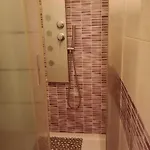 Casa - House Xavier Una Casa Famigliare , Dame Entra Solo Chi A Un Bel Cuore , Non'e Il L'intero Alloggio Solo Stanze E Bagno Turín